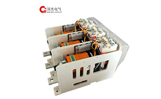 Low-Voltage Umshini contactor
